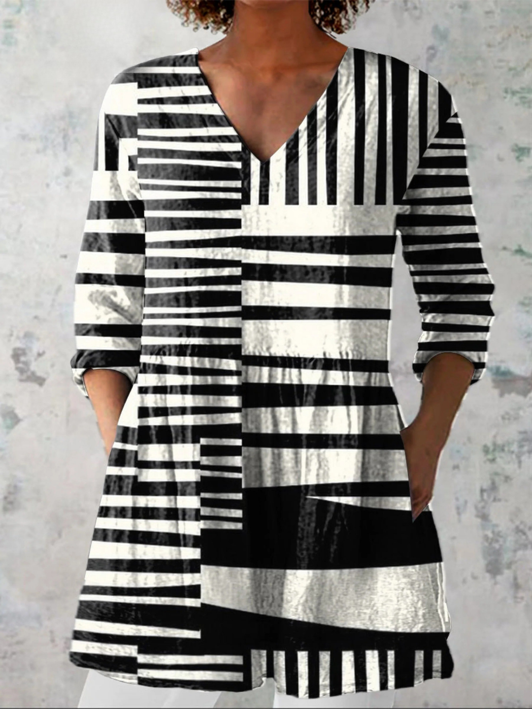 Capri | Long V-Neck Blouse